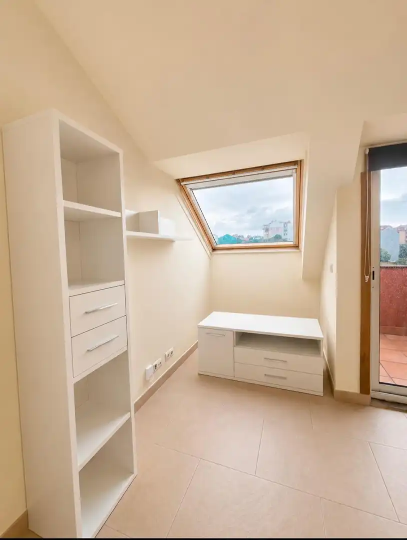 Habitación de Ático de alquiler en Arteixo con Calefacción, Terraza y Trastero