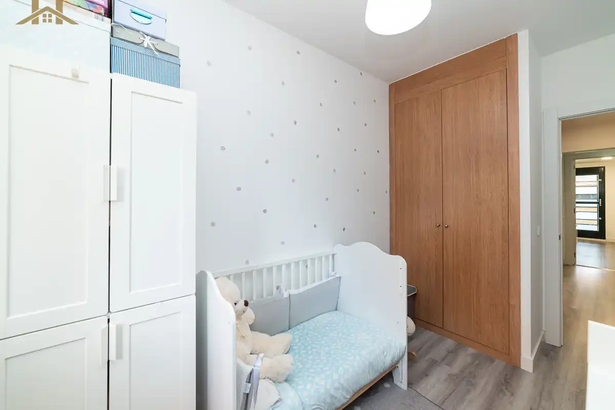 Habitación de Planta baja en venta en Navalcarnero con Aire acondicionado, Calefacción y Jardín privado