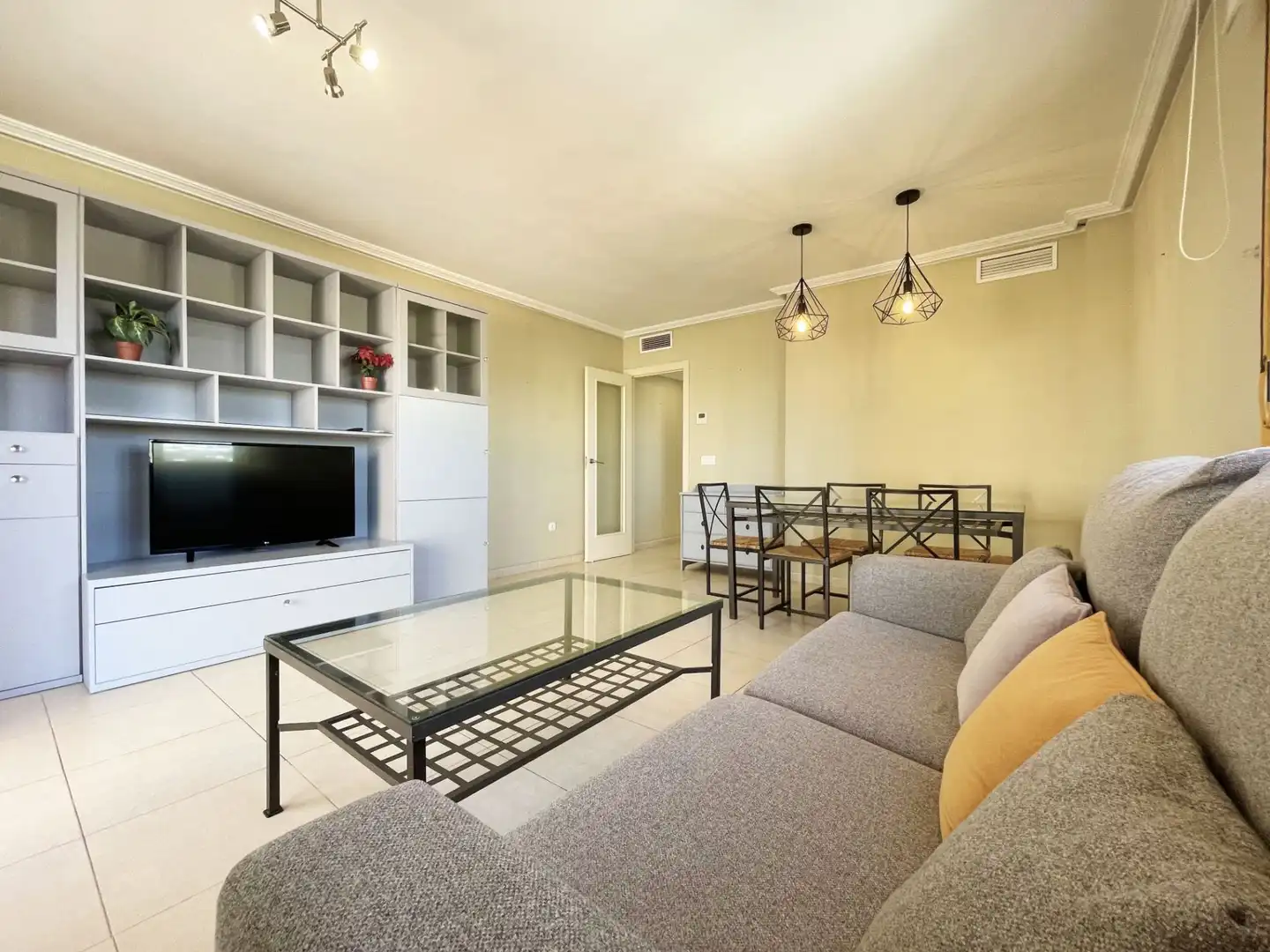 Living room of Apartments for sale in Calpe / Calp