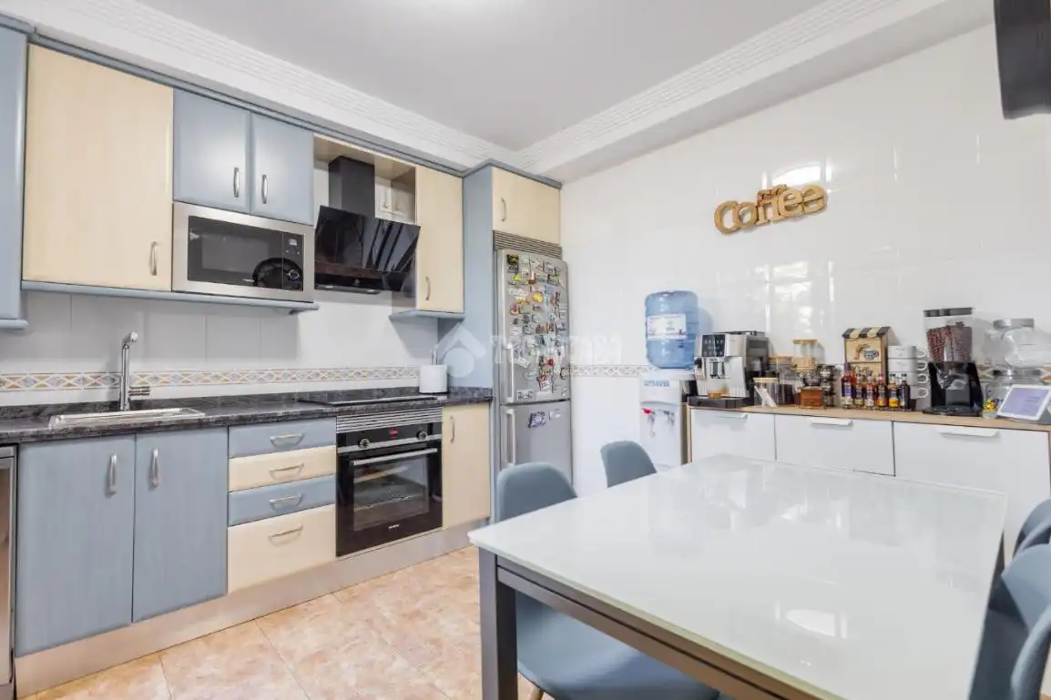 Cocina de Piso en venta en Salamanca con Aire acondicionado, Terraza y Trastero
