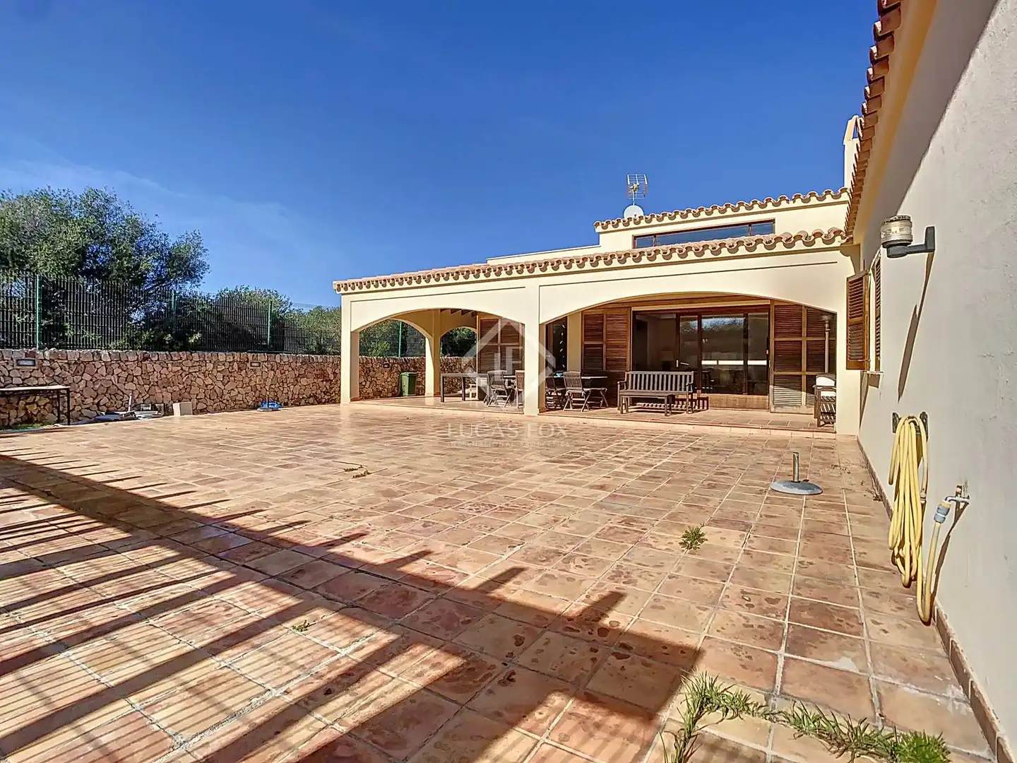 Terrassa de Casa o xalet en venda en Sant Lluís amb Aire condicionat, Calefacció i Terrassa