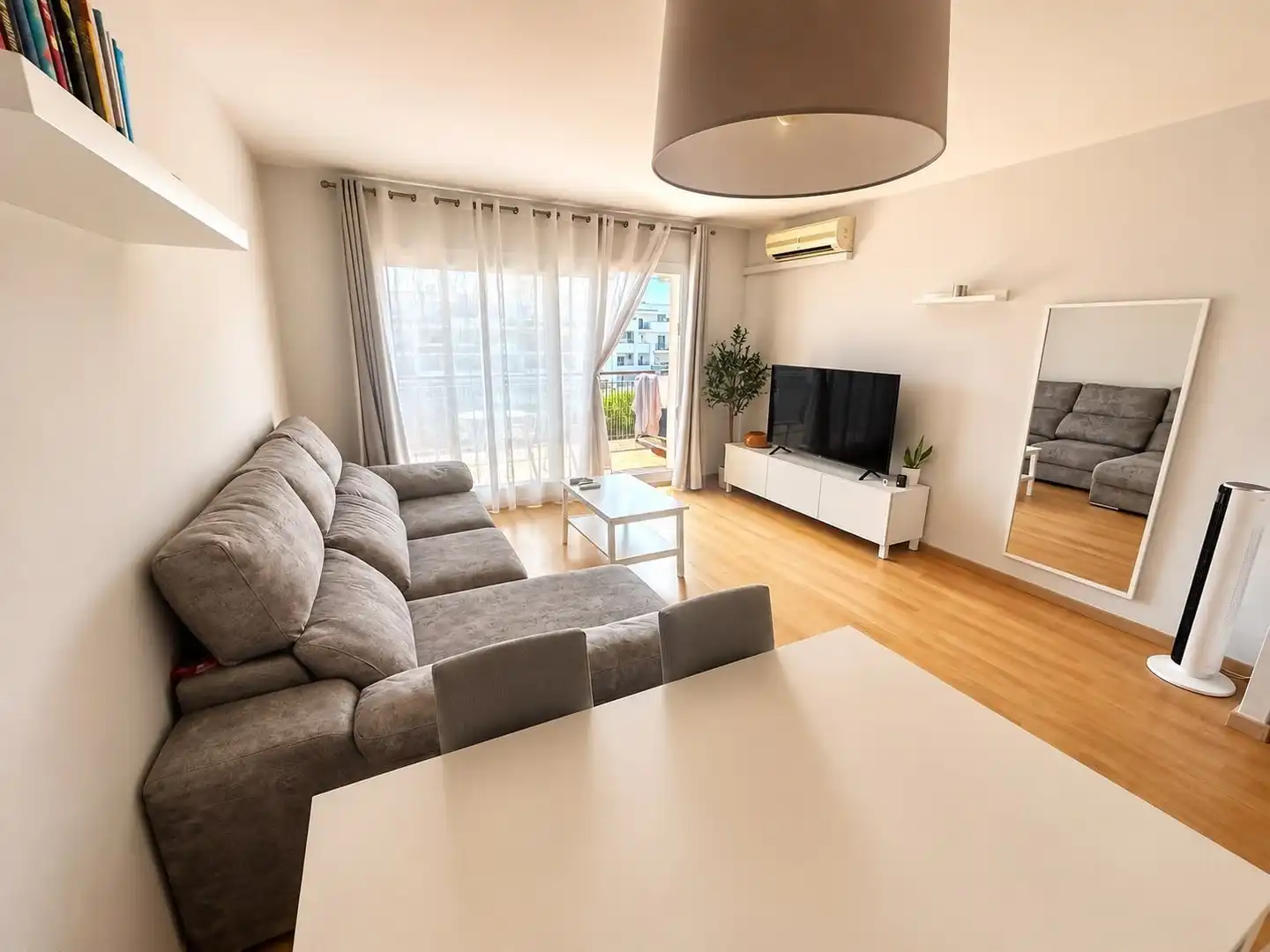 Apartament amb piscina en venda a Puerto Marina 2, imagen 5