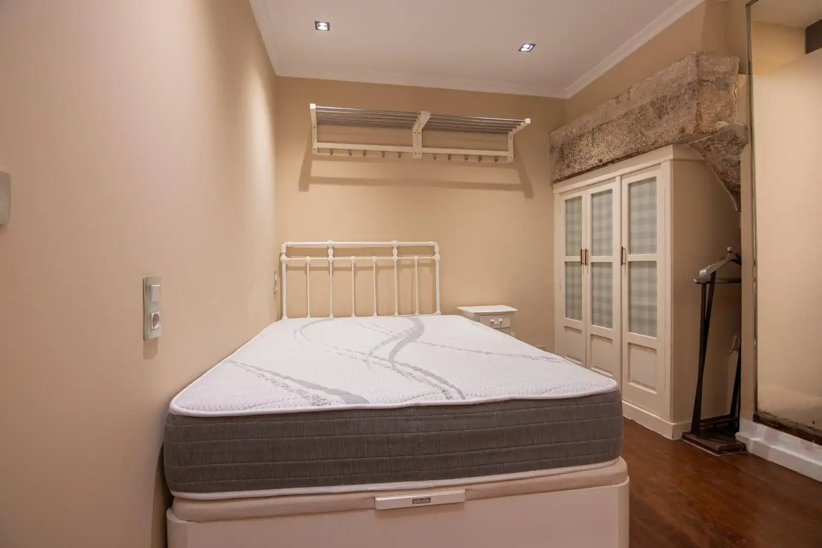 Schlafzimmer von Wohnungen zum Verkauf in A Coruña Capital  mit Heizung und Möbliert