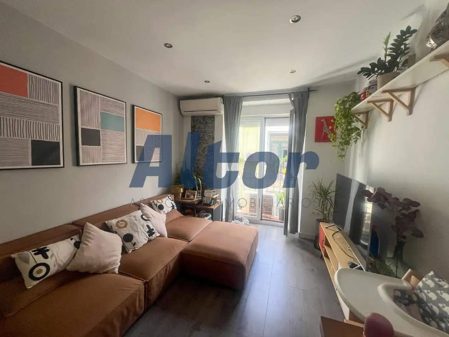 Sala de estar de Piso de alquiler en Madrid con Aire acondicionado, Calefacción y Terraza