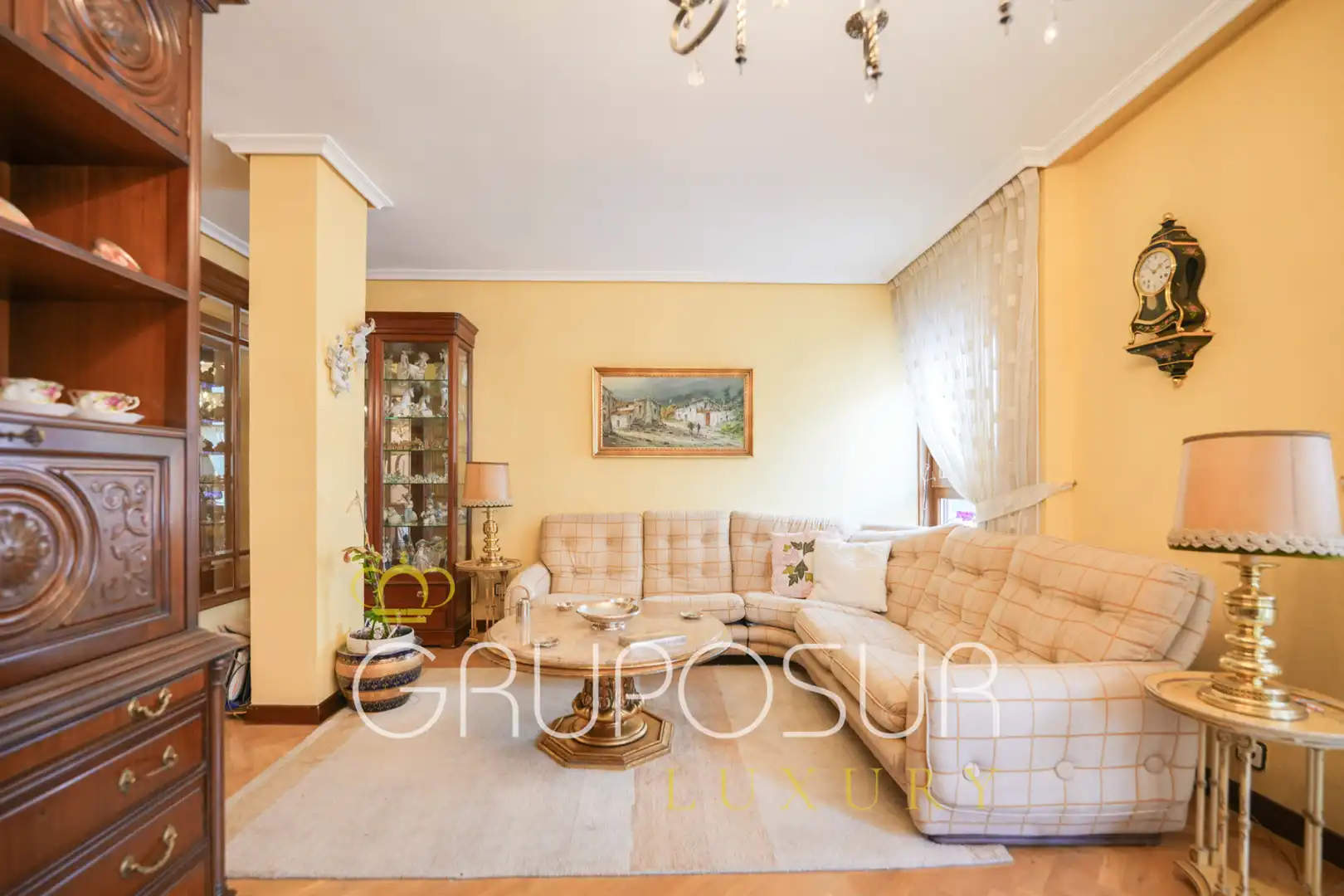 Sala d'estar de Pis en venda en Valladolid amb Calefacció, Parquet i Forn