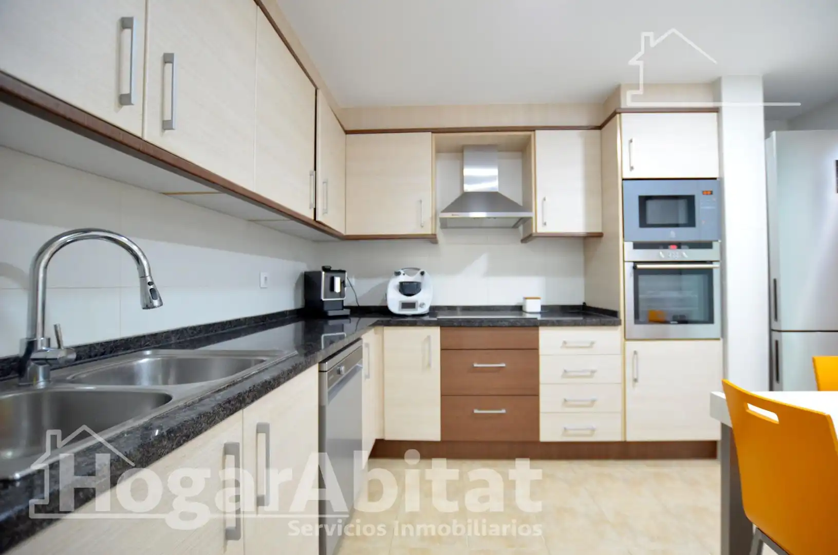 Cocina de Piso en venta en Tavernes de la Valldigna con Balcón