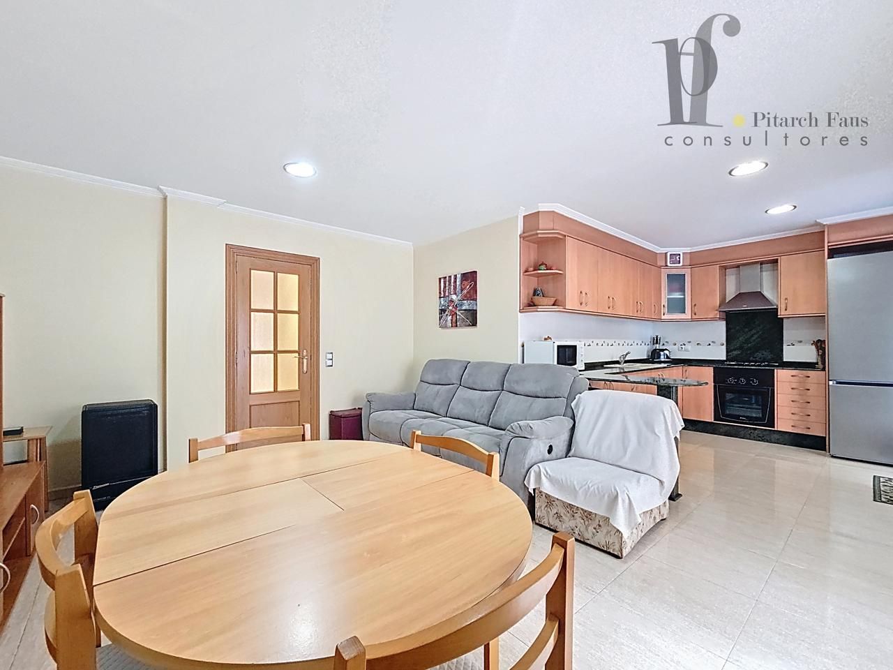 Sala d'estar de Casa o xalet en venda en Benissanó amb Aire condicionat, Terrassa i Balcó