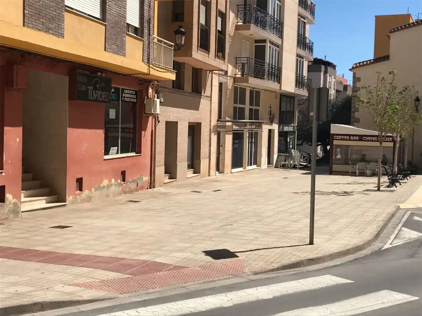 Vista exterior de Local de alquiler en L'Alcora con Aire acondicionado