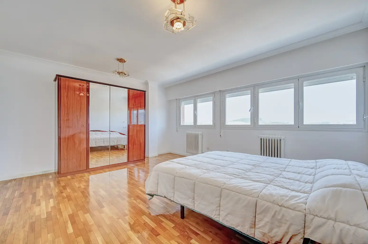 Habitación de Piso en venta en  Pamplona / Iruña con Calefacción y Trastero