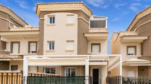 Foto 2 de Casa adosada en venda a Maribel Lopez Ojeda, Calas Santiago Bernabéu, Santa Pola