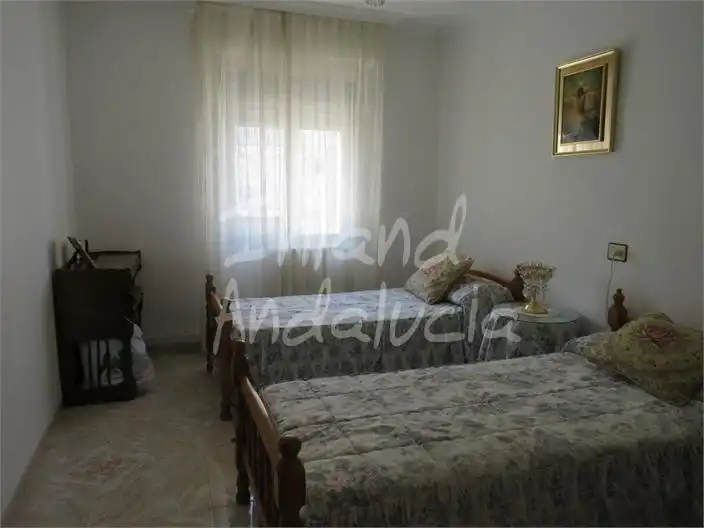 Appartement compact avec piscine à vendre à Martos, imagen 4