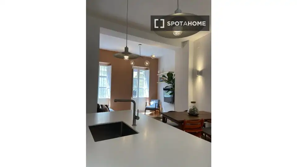 Piso con terraza en alquiler en L'Eixample, imagen 3