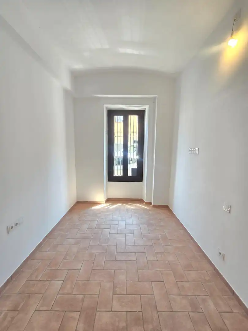 Planta baja de alquiler en El Masnou con Aire acondicionado, Calefacción y Jardín privado