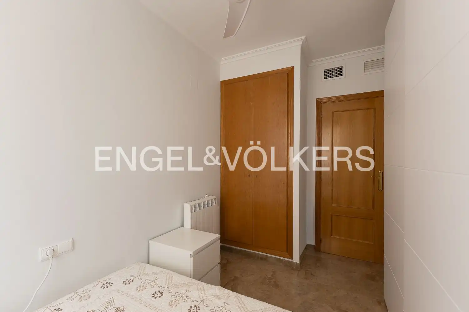 Schlafzimmer von Wohnung zum Verkauf in Valencia mit Klimaanlage, Heizung und Privatgarten
