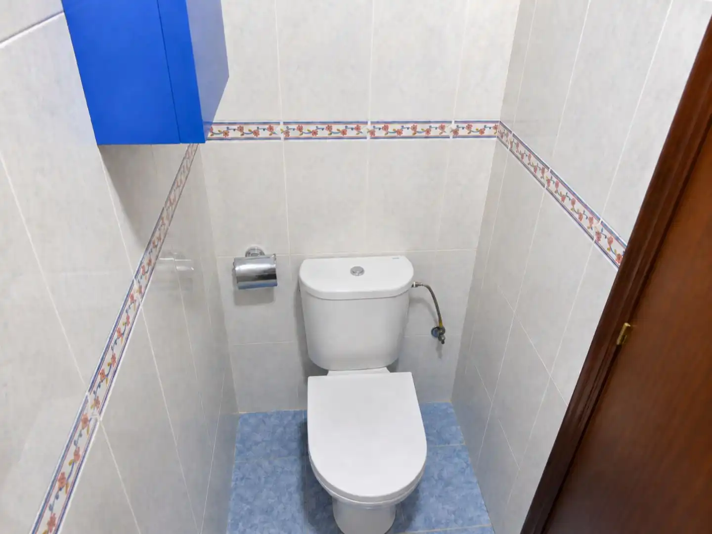 Bathroom of Commercial properties for rent in Cádiz