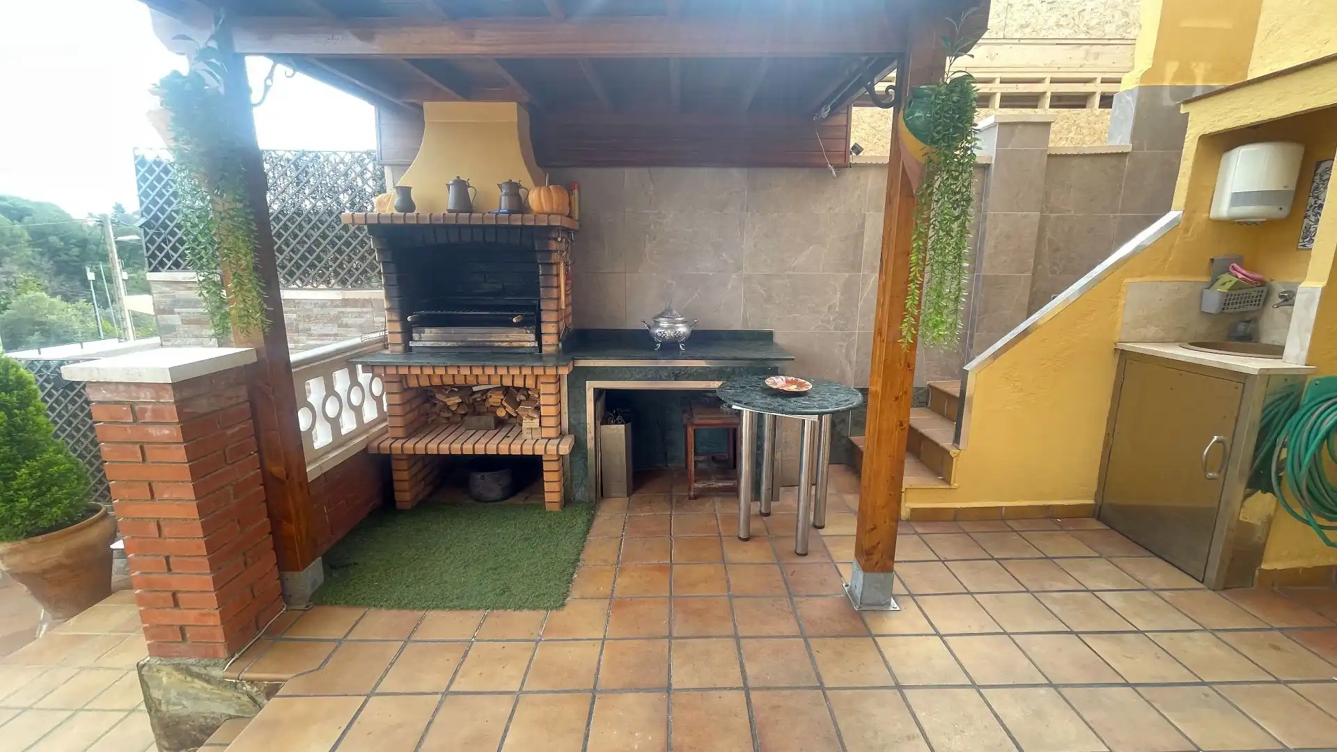 Terrassa de Casa o xalet en venda en Rubí amb Calefacció, Jardí privat i Terrassa