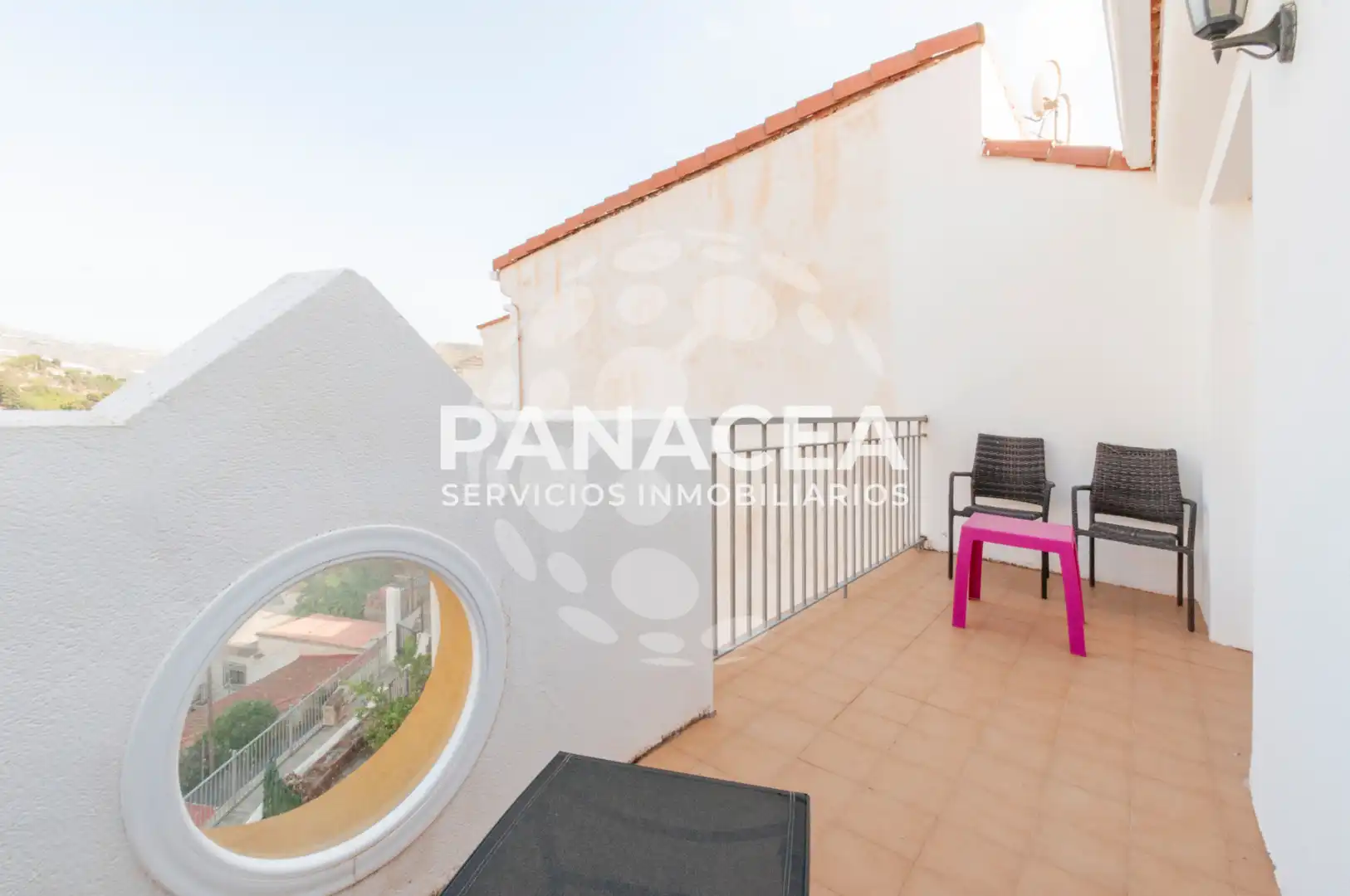 Terraza de Casa adosada en venta en Albuñol con Jardín privado, Terraza y Amueblado