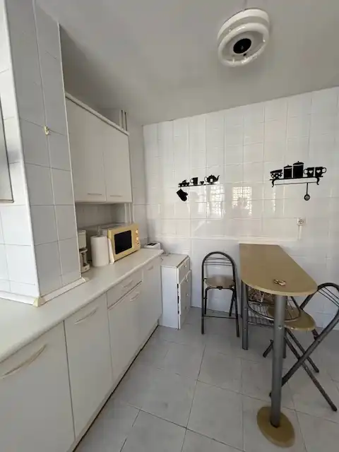Cocina de Piso en venta en Ferrol con Calefacción, Amueblado y Horno