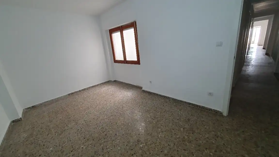 Piso en venta en Villena con Balcón