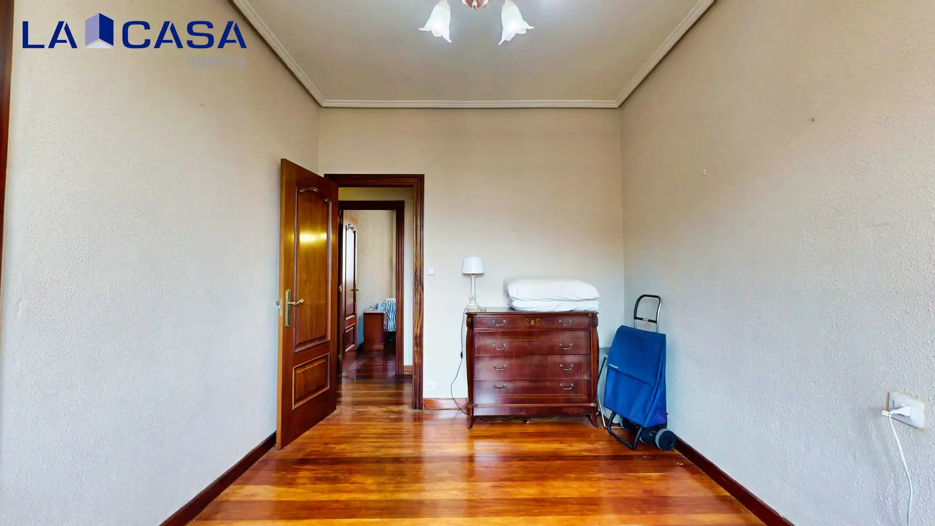 Piso en venta en Bilbao  con Balcón