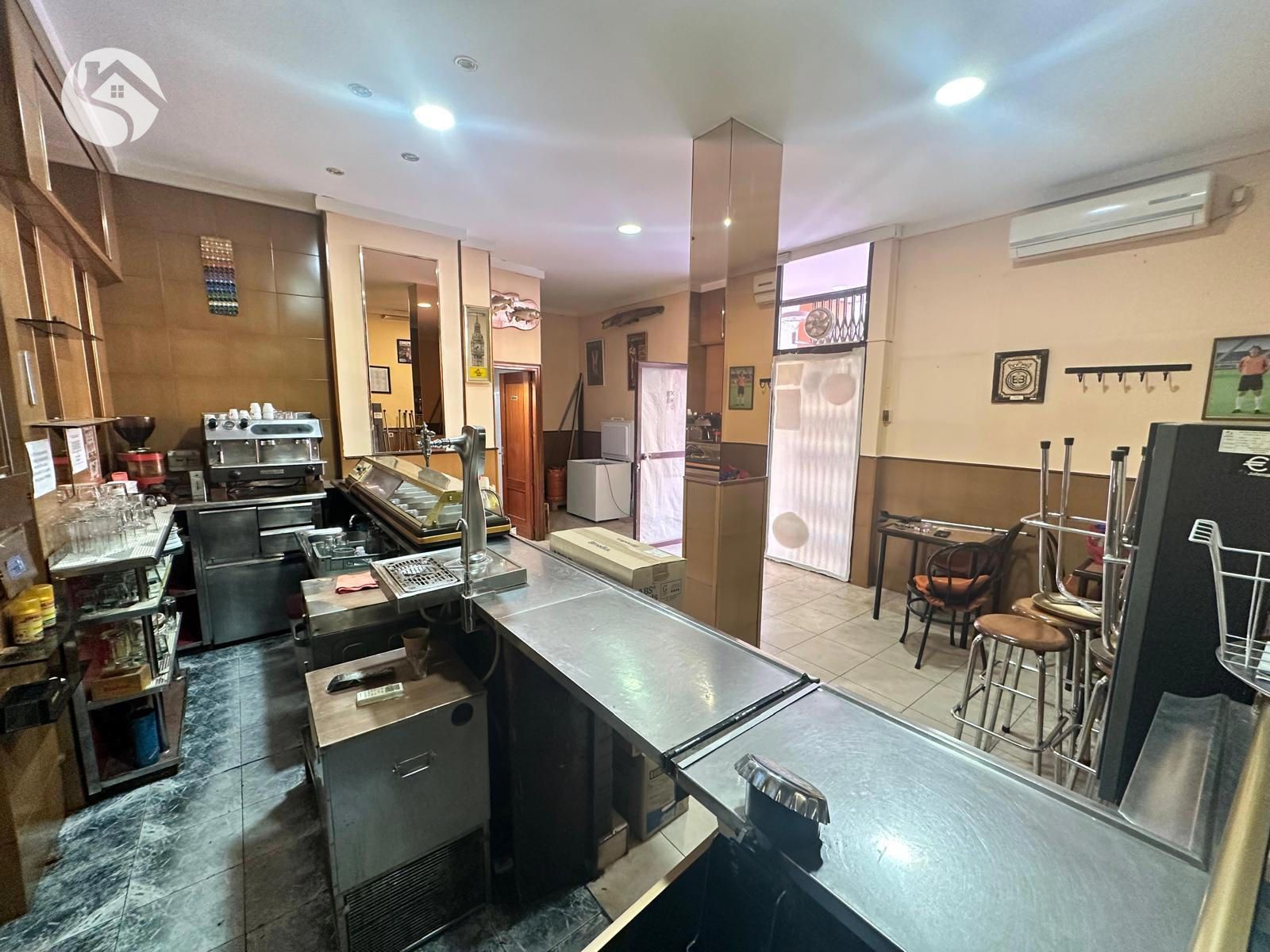 Local de lloguer a Alameda