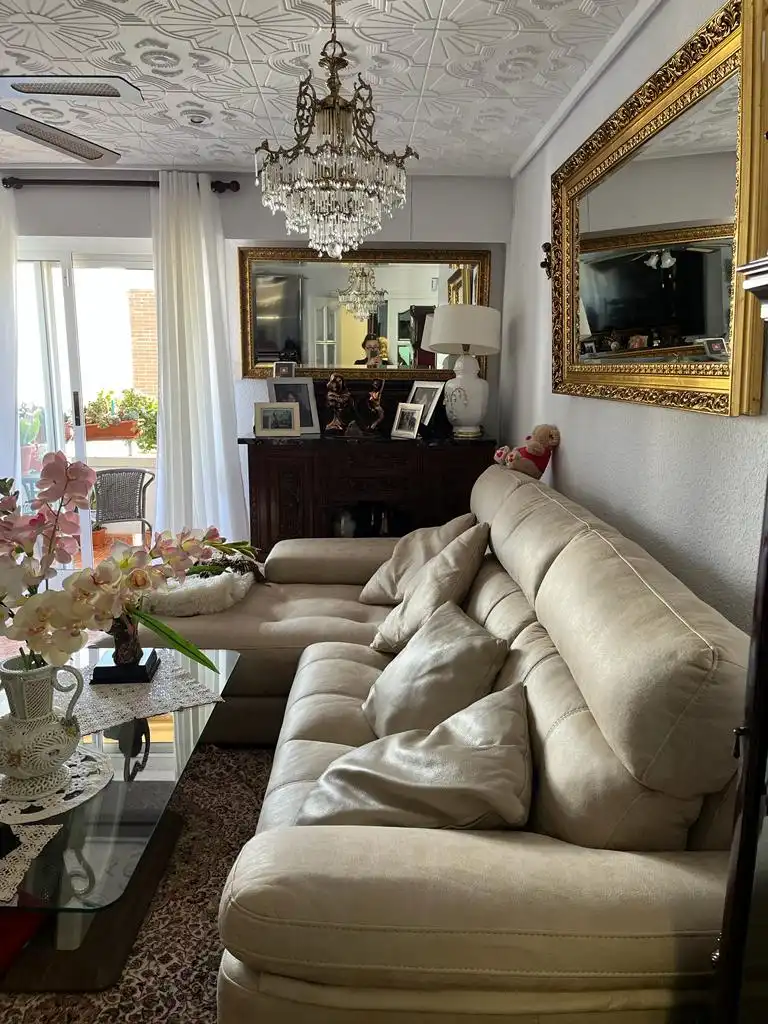 Living room of Flat for sale in Torrevieja  with Terrace, Furnished and Oven