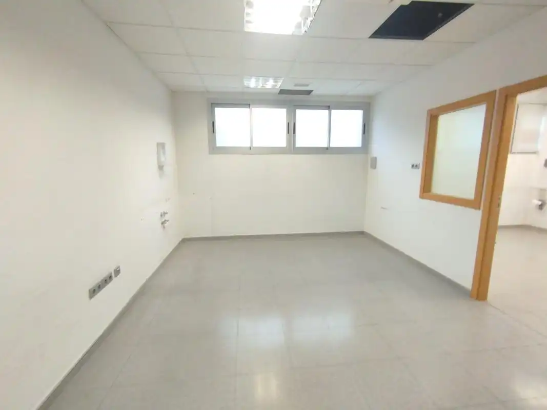 Local comercial en venda a Calle de Felisa Gale, imagen 15