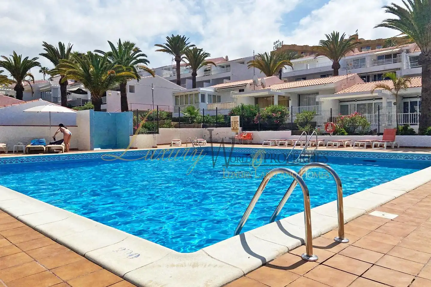 Piscina de Apartament en venda en Adeje amb Terrassa i Piscina comunitària