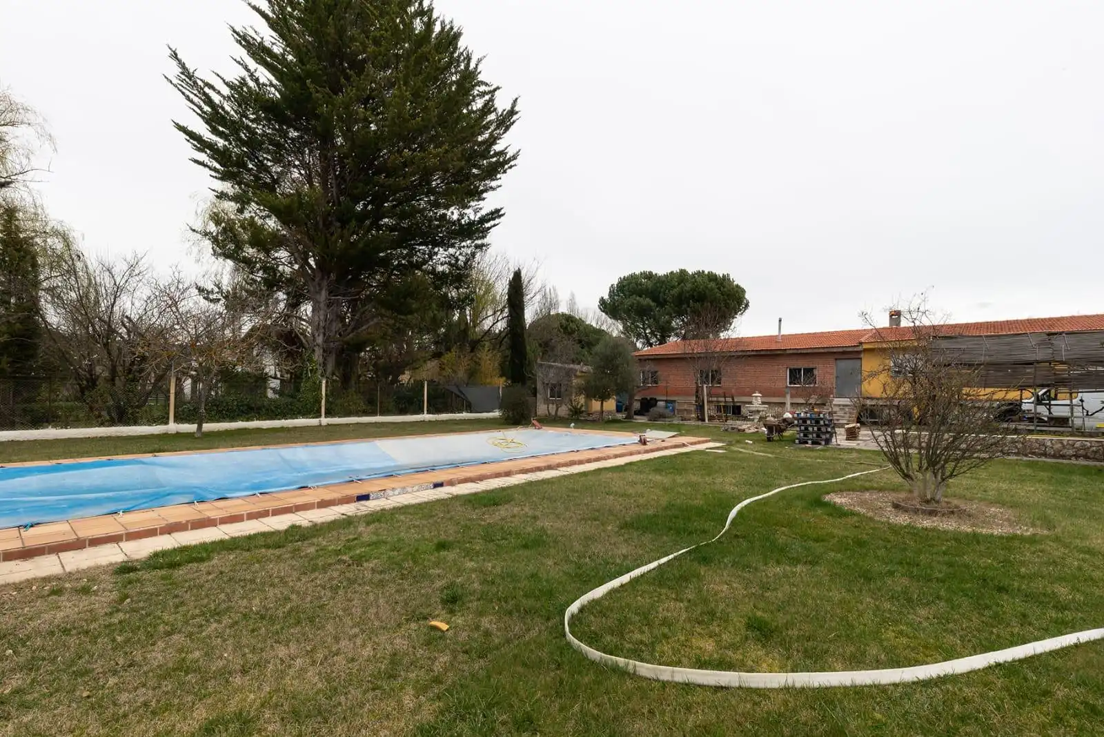 Piscina de Casa o xalet en venda en Villabáñez amb Calefacció, Jardí privat i Terrassa