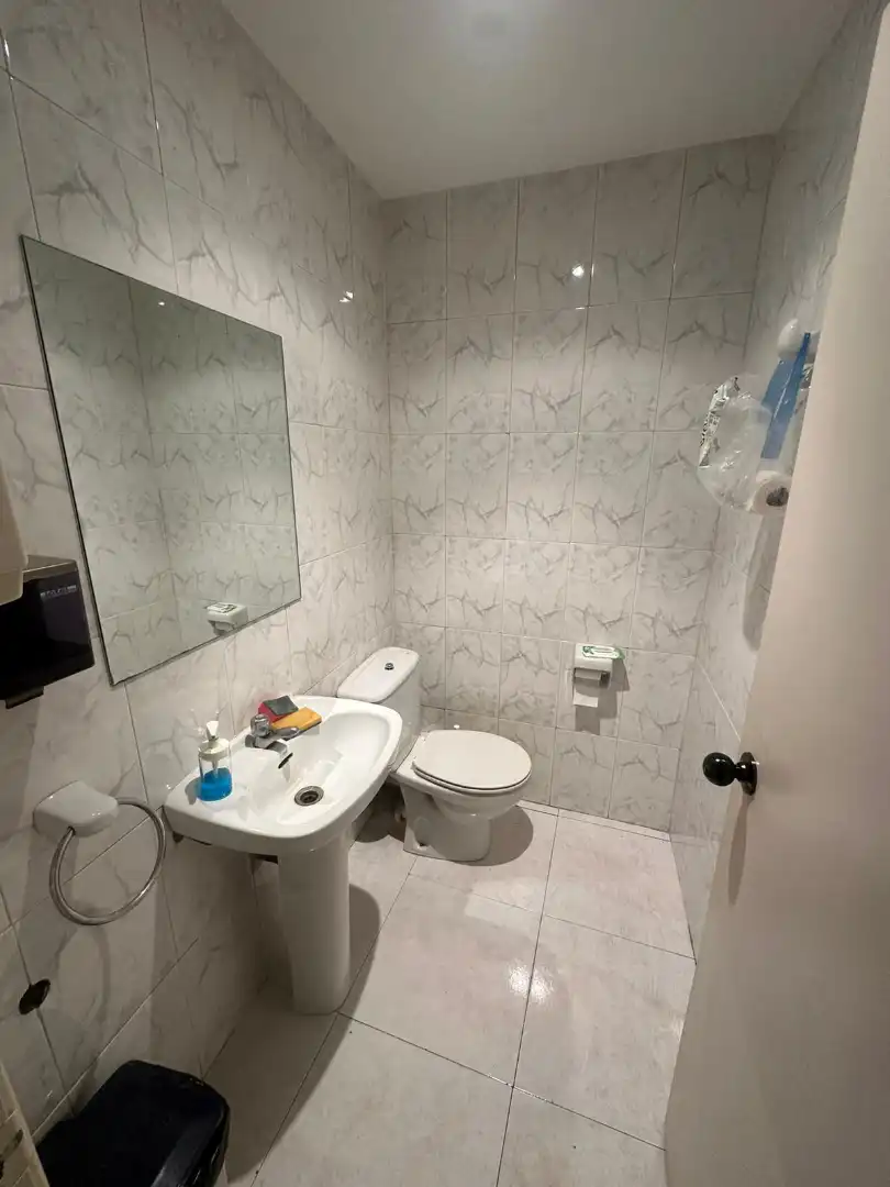 Badezimmer von Büro zum Verkauf in Murcia mit Klimaanlage, Heizung und Möbliert