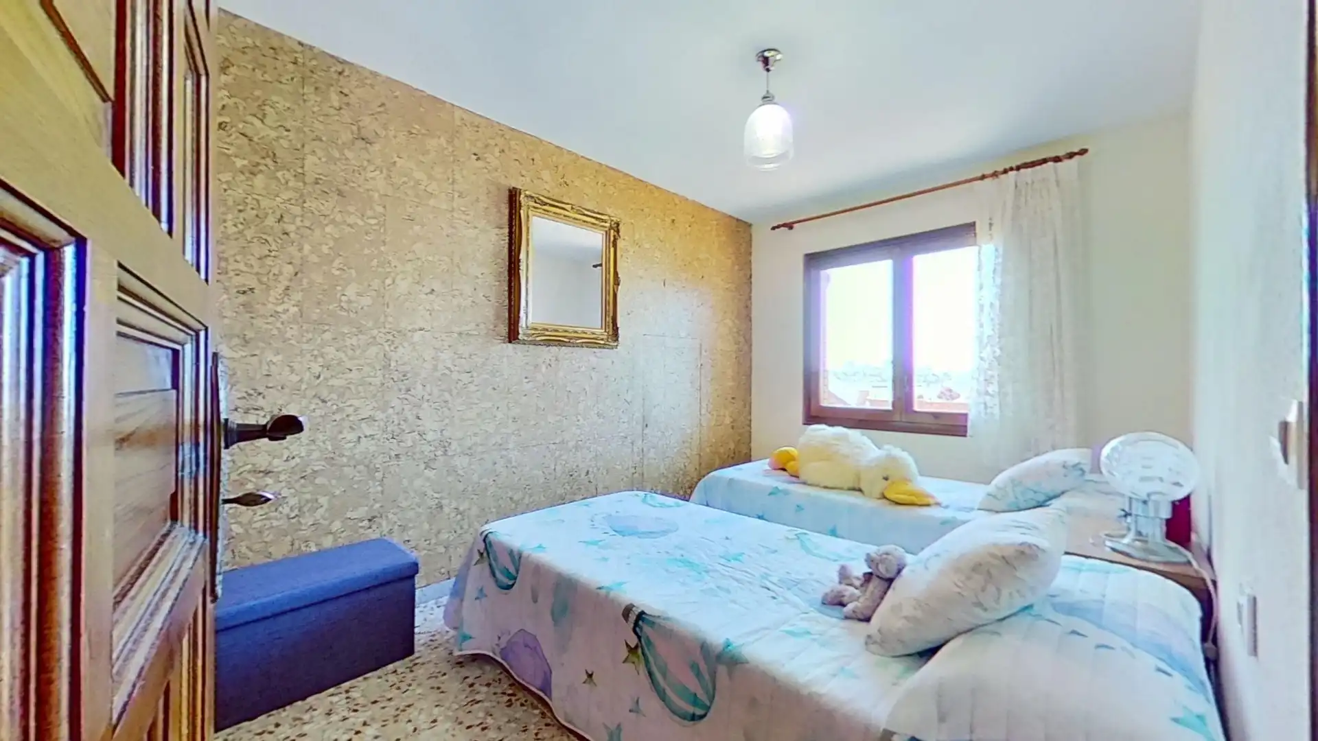 Bedroom of Houses for sale in Roda de Berà