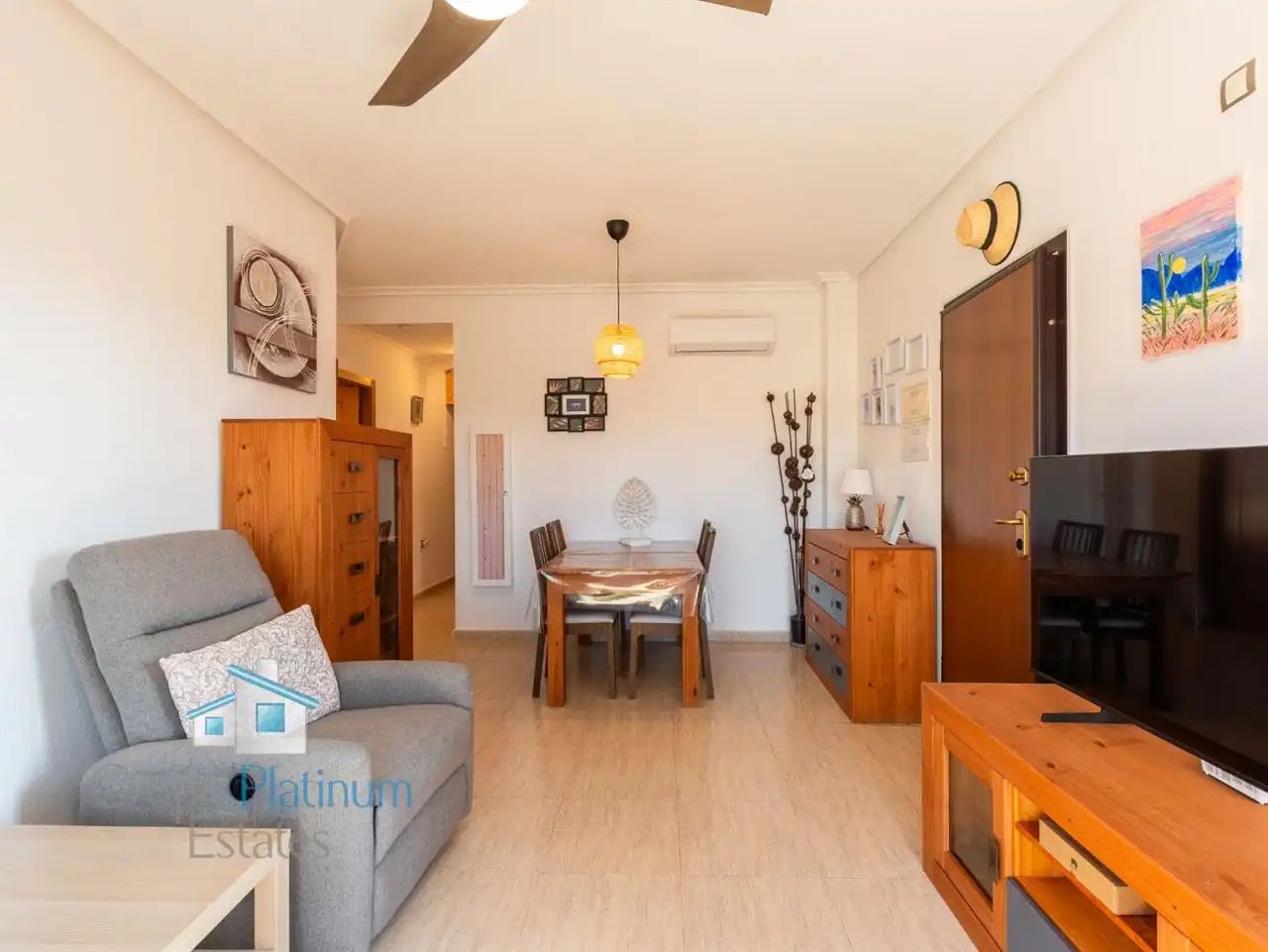 Sala d'estar de Apartament en venda en Pulpí amb Aire condicionat, Terrassa i Piscina