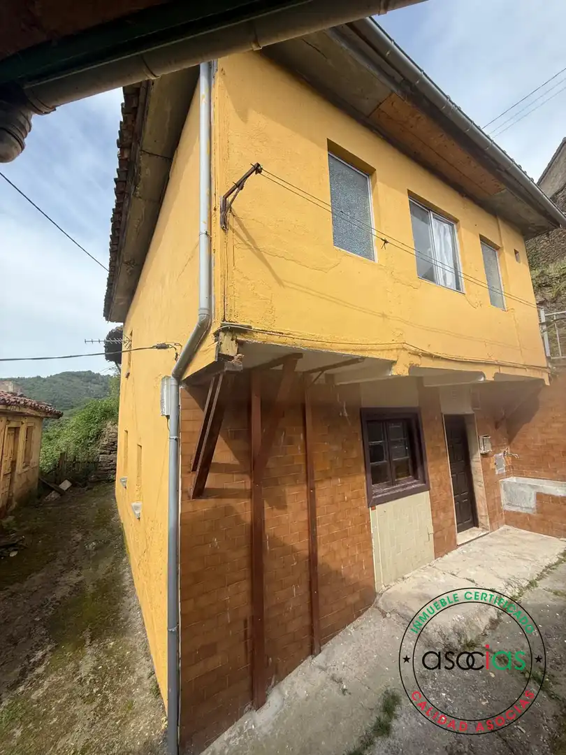 Casa o xalet en venda a Mieres - AL SANTA ROSA, Zona Rural