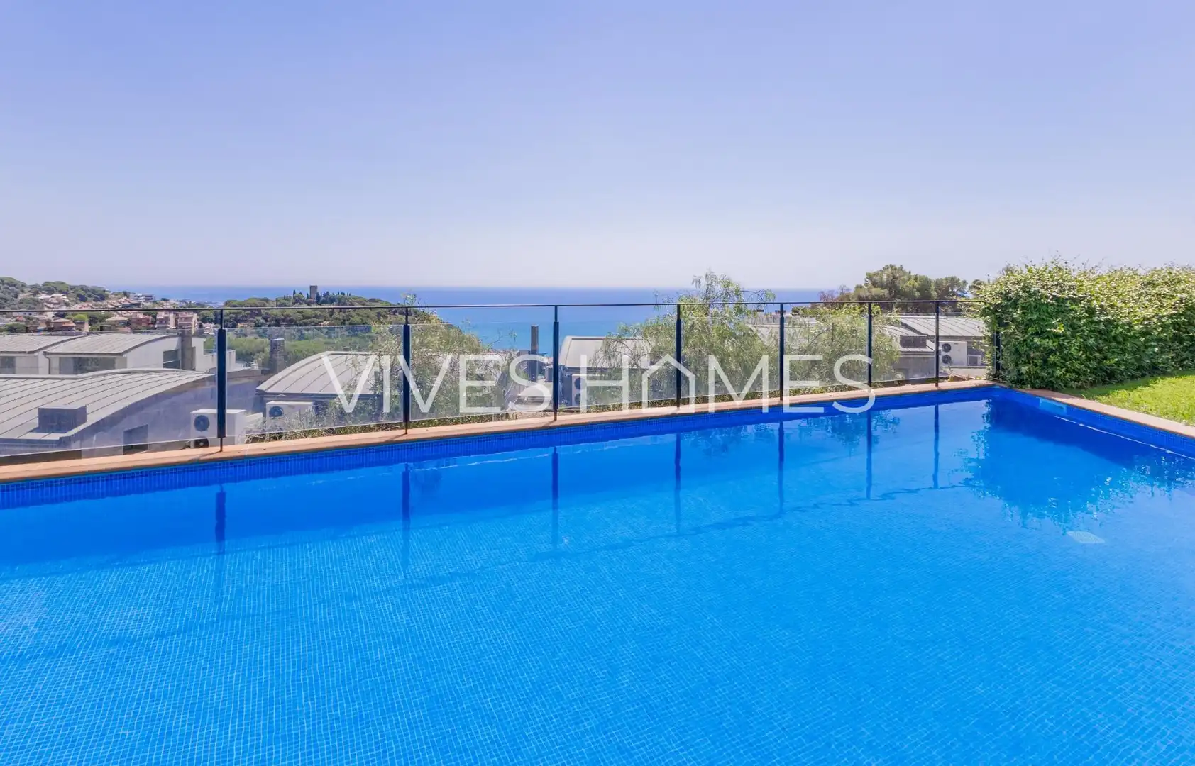 Swimming pool of Houses for sale in Caldes d'Estrac  with Air Conditioner, Heating and Private garden