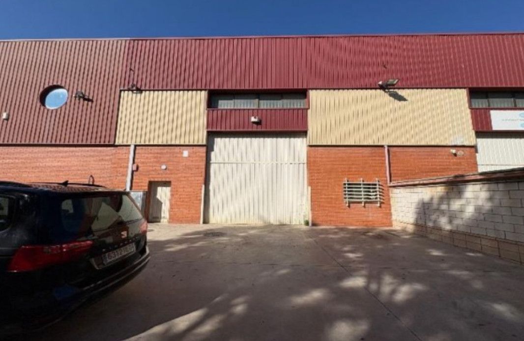 Exterior view of Industrial buildings to rent in Badalona