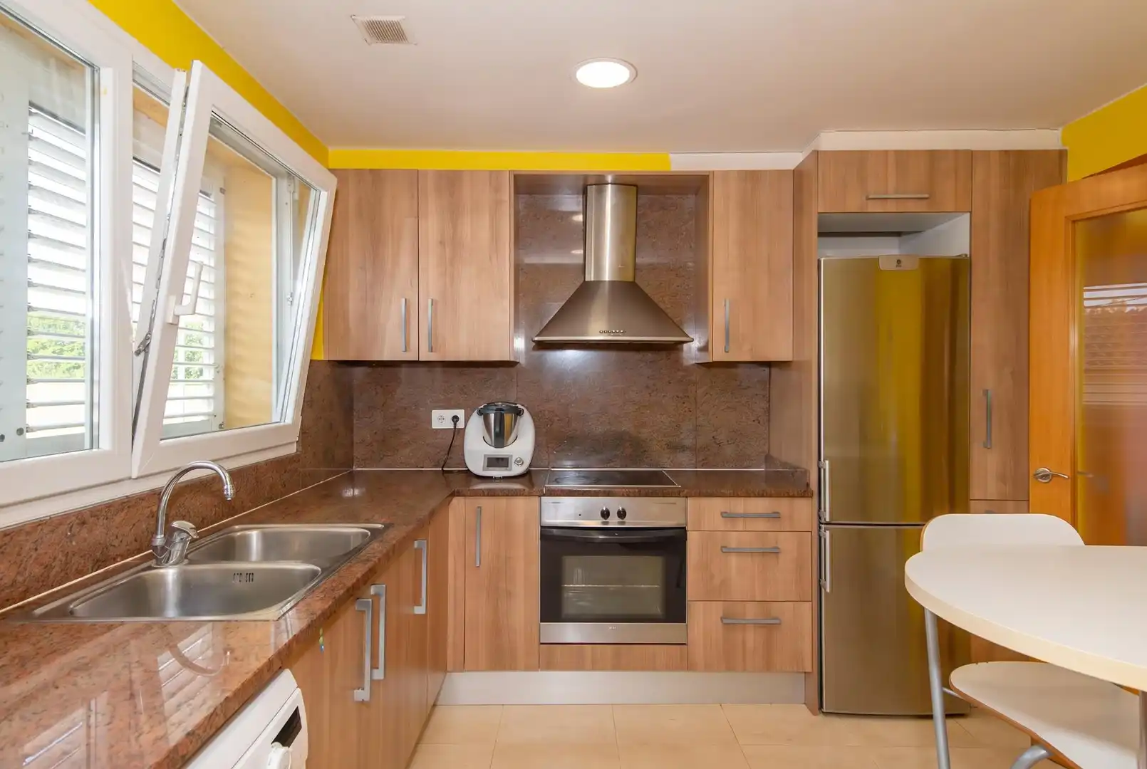 Kitchen of Houses for sale in Flaçà  with Air Conditioner and Heating