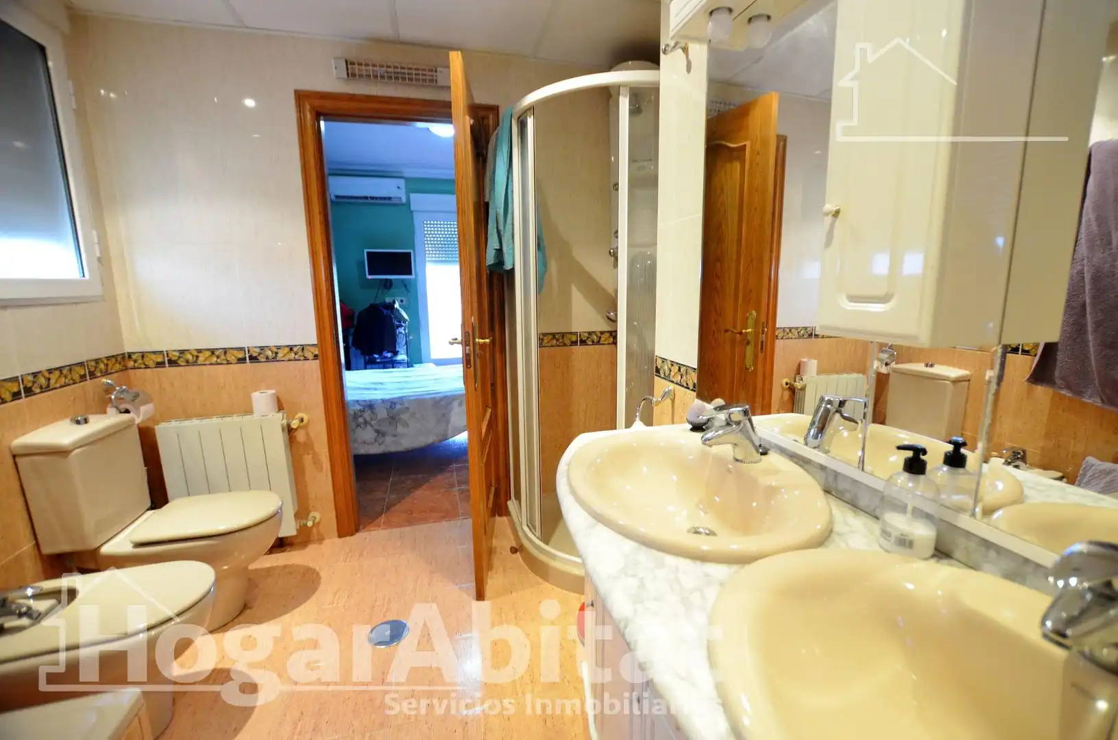 Baño de Casa o chalet en venta en Alicante / Alacant con Aire acondicionado, Calefacción y Jardín privado