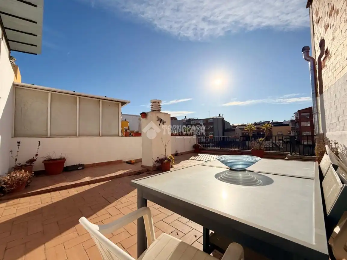 Flat with terrace for sale in Marianao