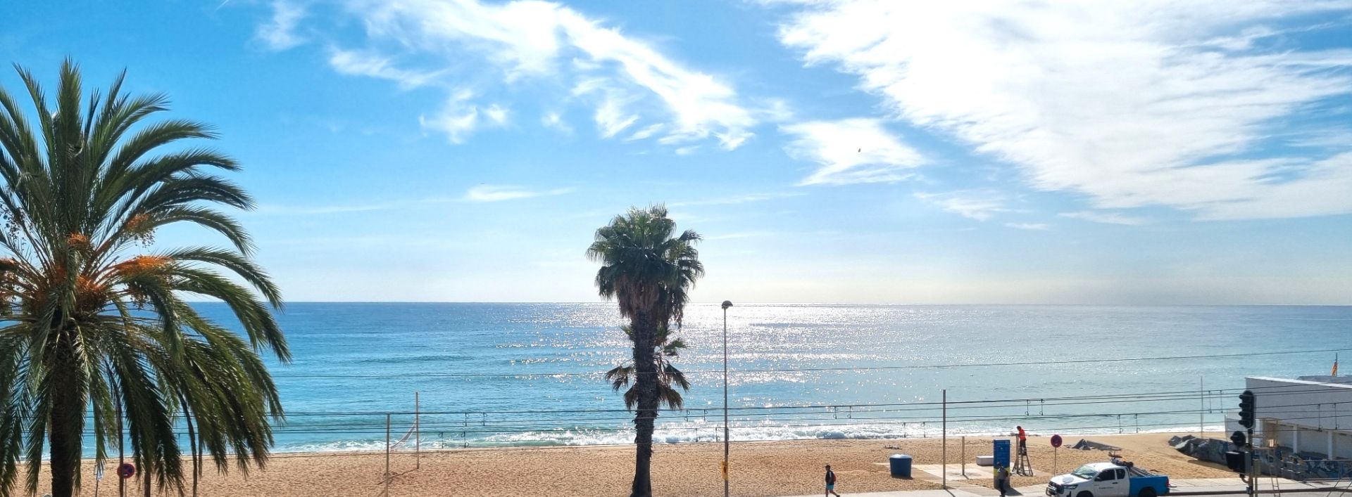 Exterior view of Flat to rent in Badalona  with Oven, Microwave and Balcony