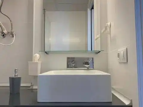 Baño de Estudio en venta en Valencia con Aire acondicionado, Parquet y Amueblado