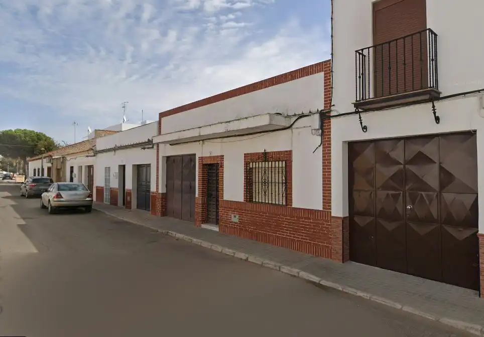 Vista exterior de Casa o xalet en venda en La Luisiana