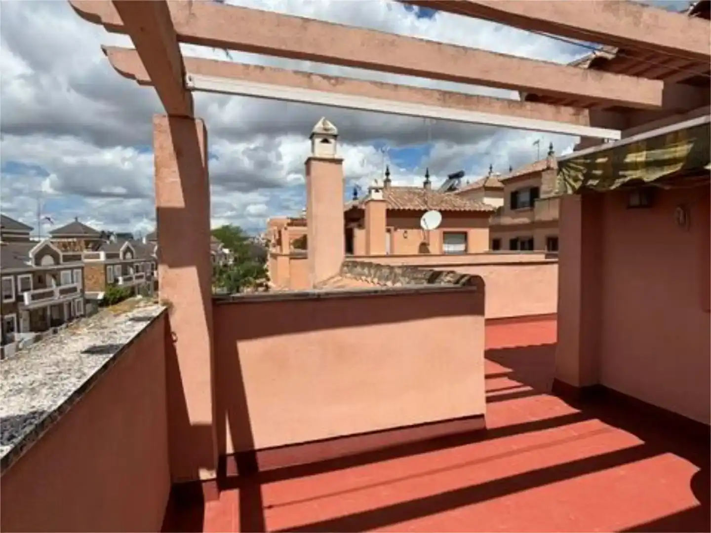 Terrassa de Casa o xalet en venda en Tomares amb Aire condicionat i Balcó