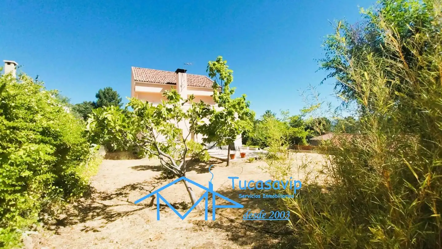 Casa o xalet en venda en El Tiemblo  amb Jardí privat i Terrassa