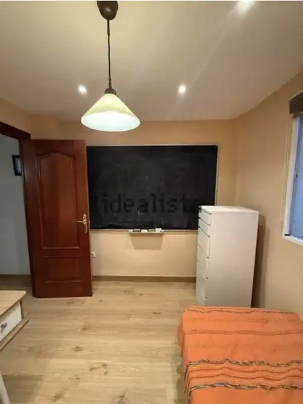 Habitación de Piso en venta en Granada con Aire acondicionado, Calefacción y Amueblado