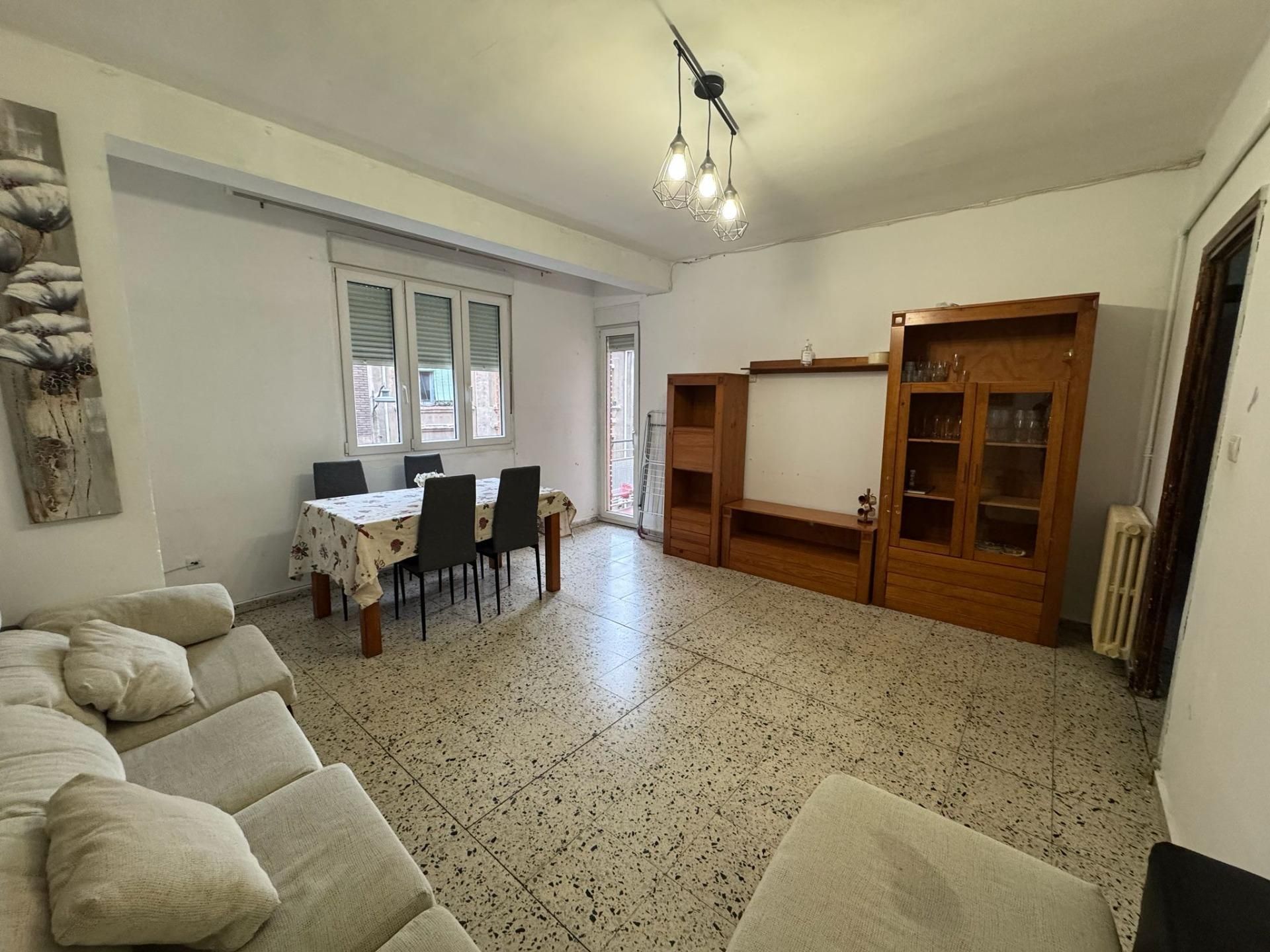 Flat to rent in  FELIPE HERCE, Zona Alta