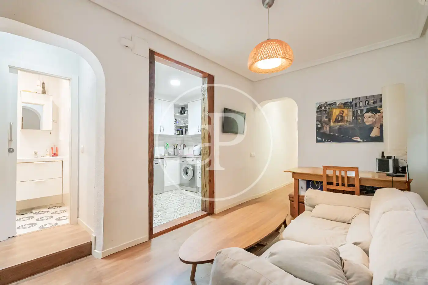 Living room of Flat for rent in Madrid  with Air Conditioner, Heating and Balcony