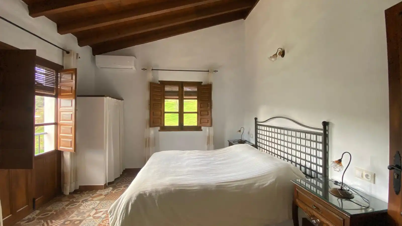 Bedroom of Houses for sale in Guaro  with Air Conditioner, Heating and Private garden