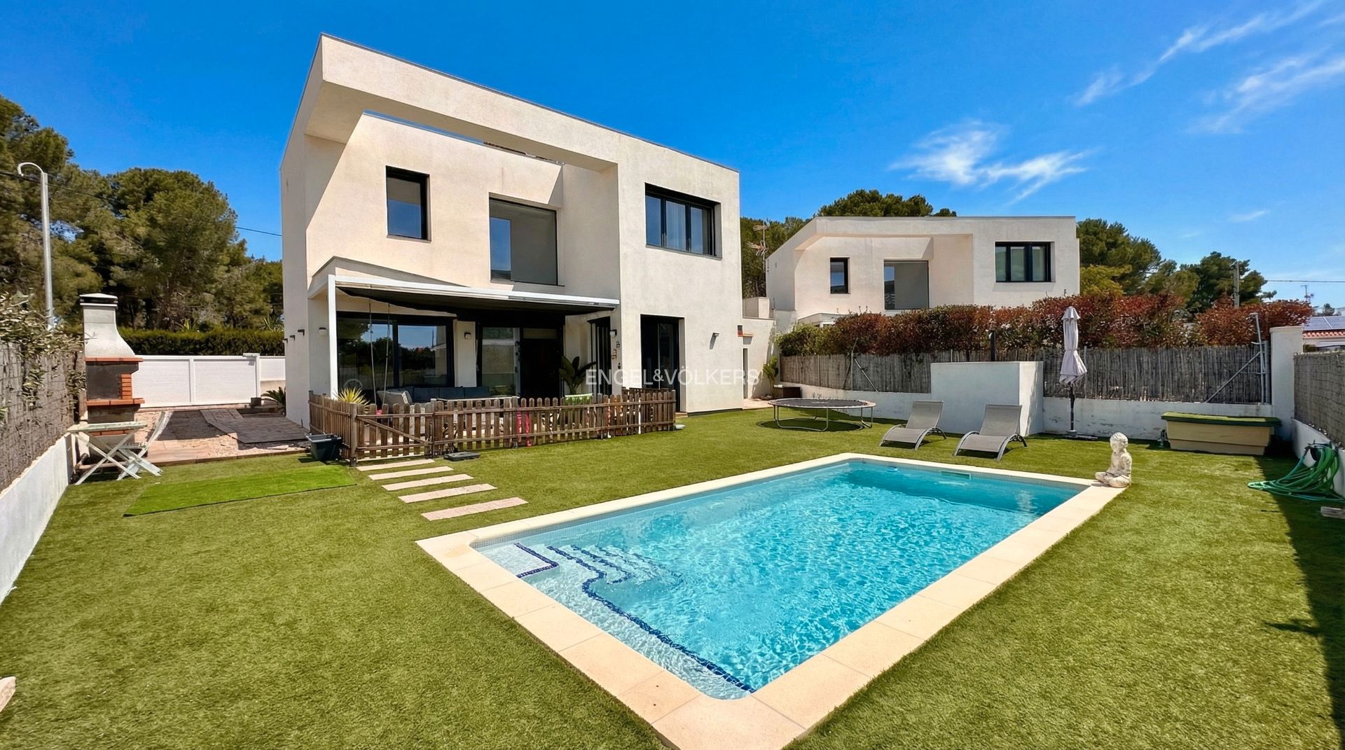 Vista exterior de Casa adosada en venta en L'Ametlla de Mar  con Aire acondicionado, Jardín privado y Trastero