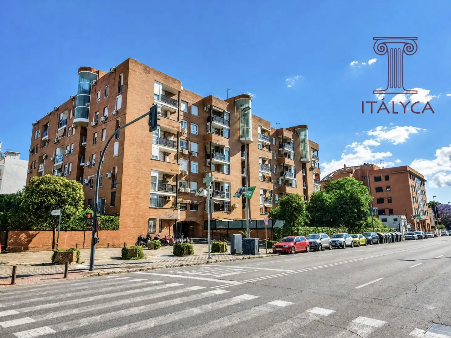 Exterior view of Flat for sale in Sevilla  with Air Conditioner, Heating and Terrace