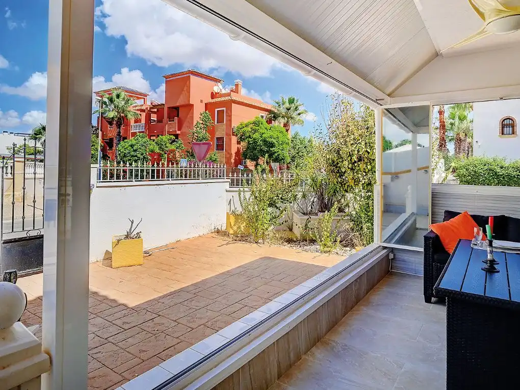 Terrasse von Haus oder Chalet zur Miete in Orihuela mit Klimaanlage, Privatgarten und Parkett